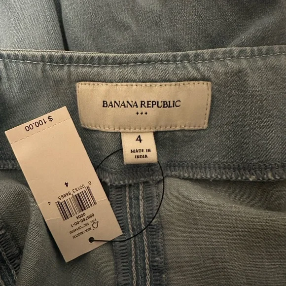 Banana Republic Denim Skirt - Picture 3 of 4